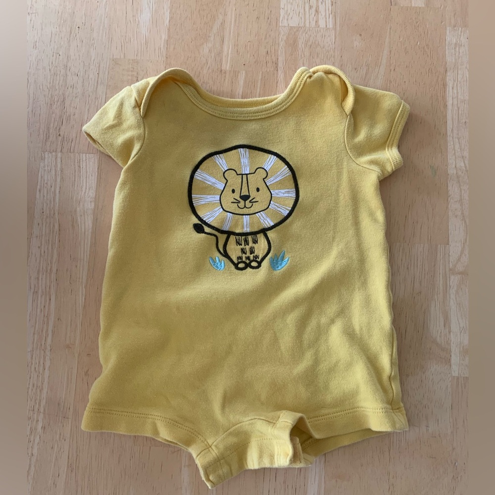 Rococo | Yellow Short Sleeve Lion Bodysuit